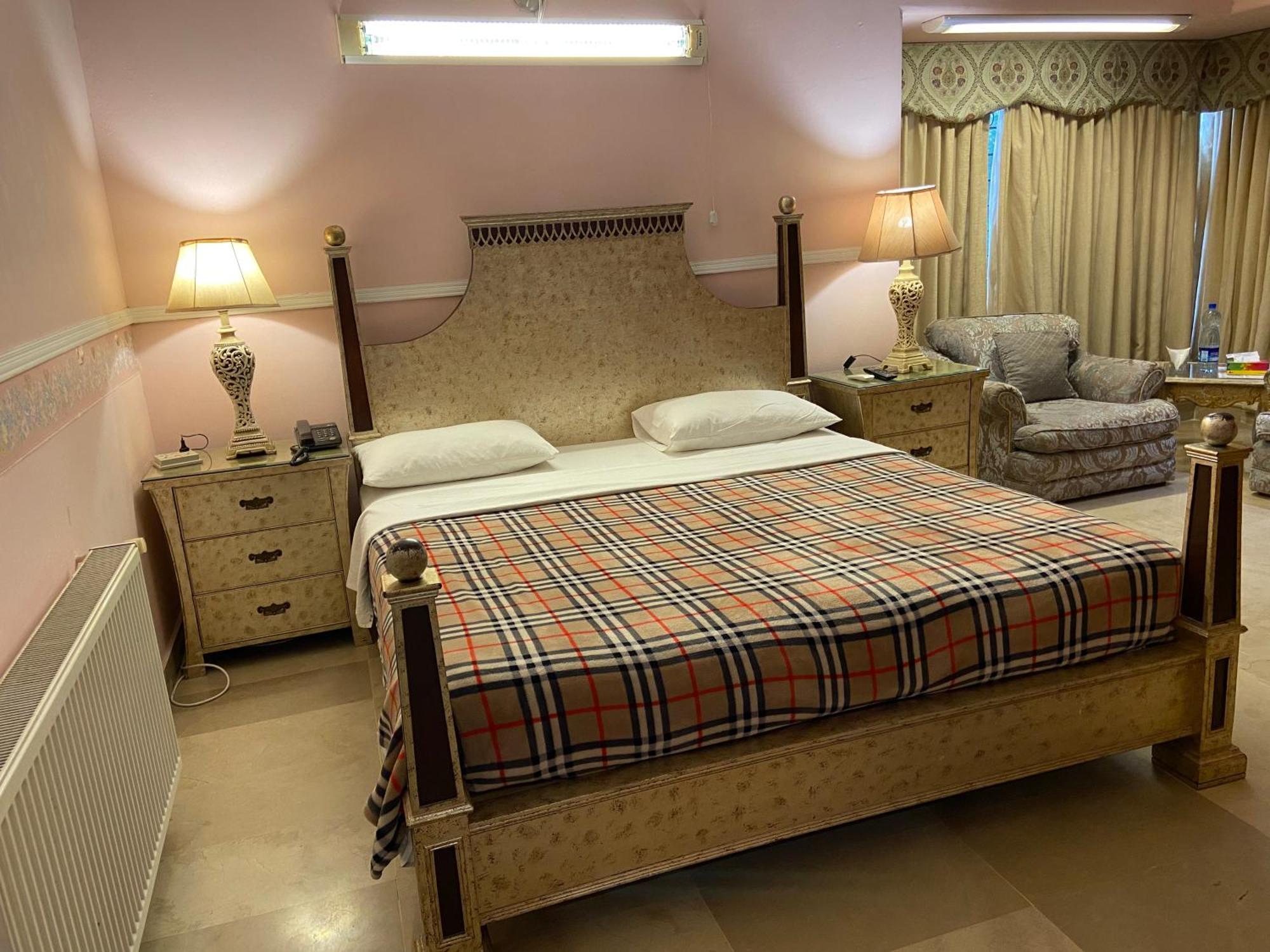 E Lodge Islamabad Zewnętrze zdjęcie